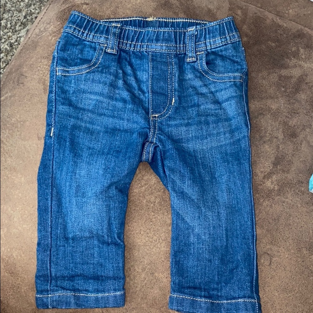 Stretch blue jeans